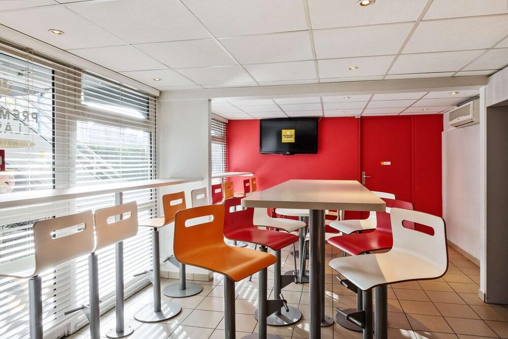 Premiere Classe Montelimar Nord - A7 Sortie 17 Les Tourrettes Buitenkant foto